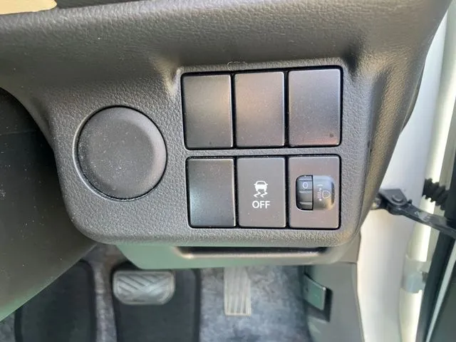 スズキ　アルト　４ＷＤ