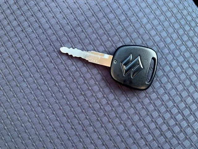 スズキ　アルト　４ＷＤ