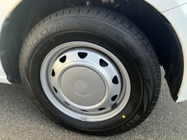 スズキ　アルト　４ＷＤ