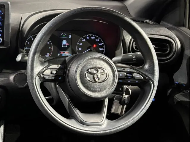 トヨタ　ヤリス