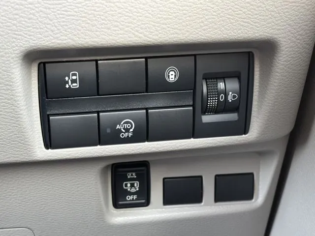 ルークス(ニッサン)の車両写真