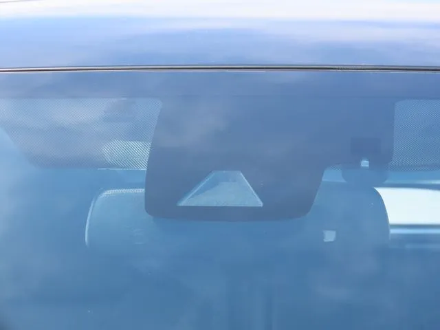 プリウス（トヨタ）の車両写真