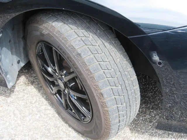 プリウス（トヨタ）の車両写真