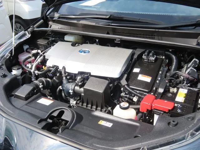 プリウス（トヨタ）の車両写真