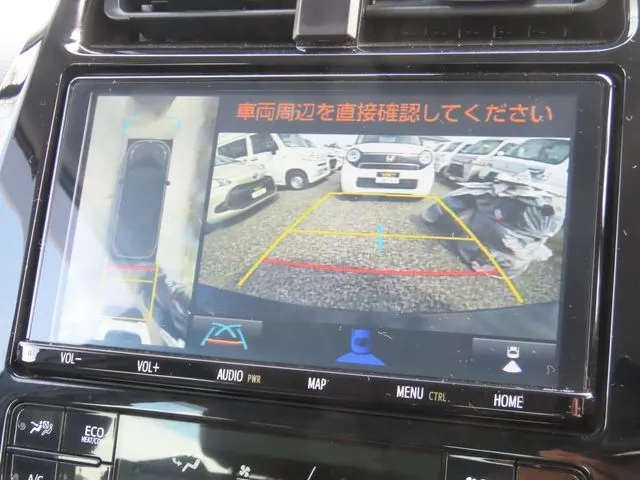 プリウス（トヨタ）の車両写真
