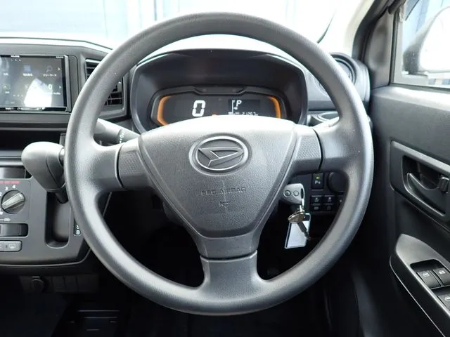 ダイハツ　ミラ　イース