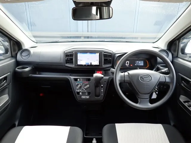 ダイハツ　ミラ　イース