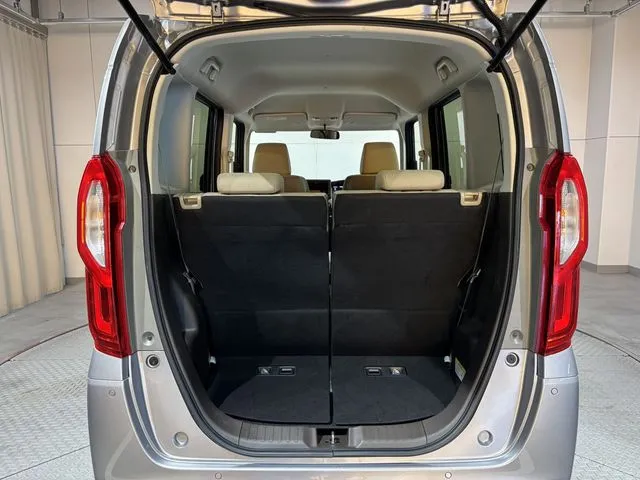 ホンダ　Ｎ　ＢＯＸ