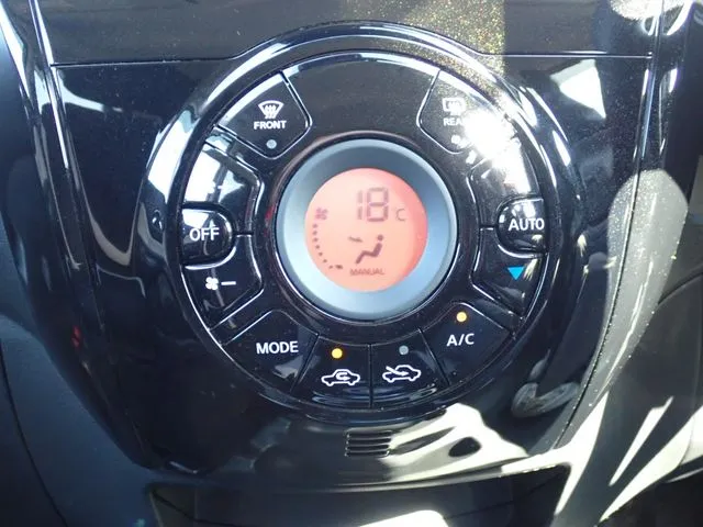 ノート（ニッサン）の車両写真