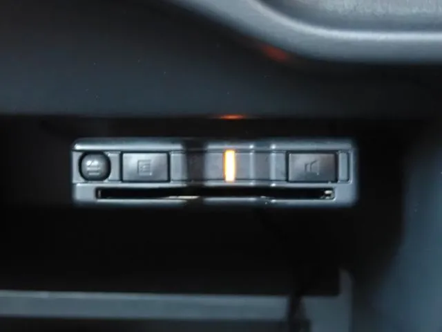 ノート（ニッサン）の車両写真