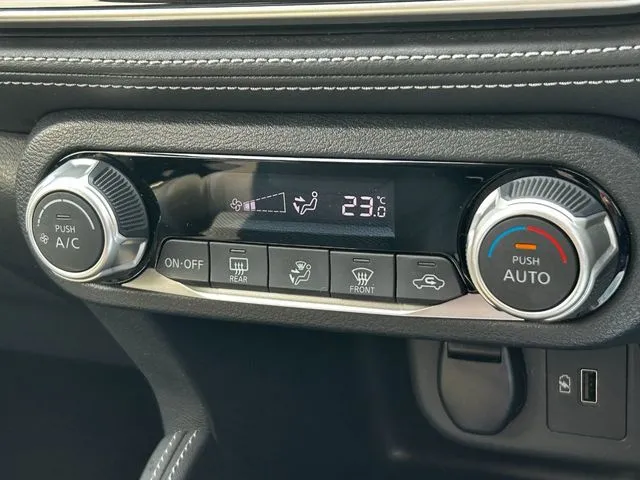 キックス（ニッサン）の車両写真