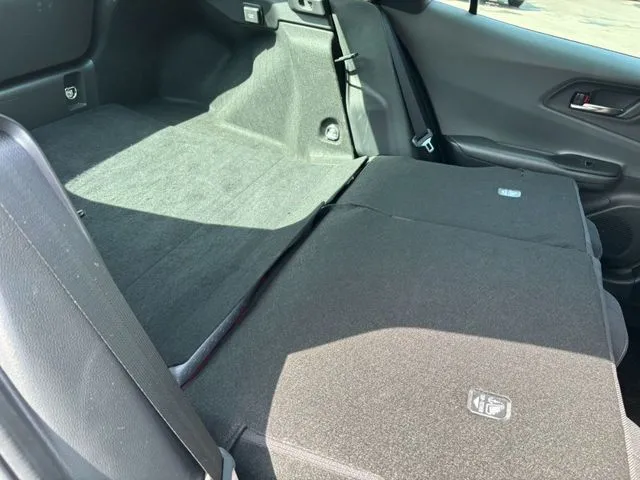 プリウス（トヨタ）の車両写真