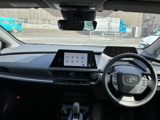 プリウス（トヨタ）の車両写真