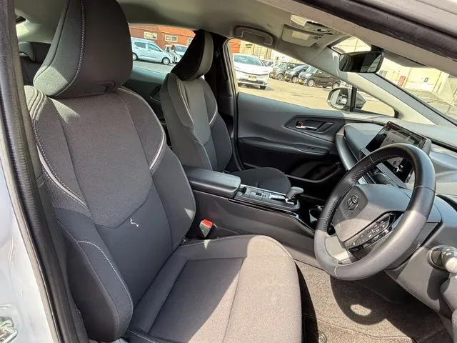 プリウス（トヨタ）の車両写真