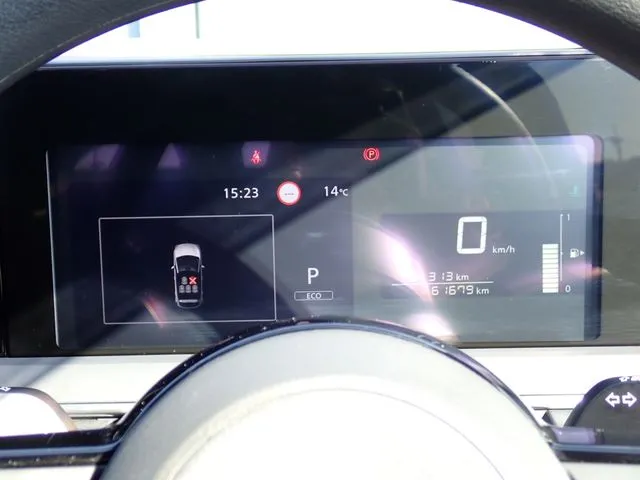 ニッサン　ノート