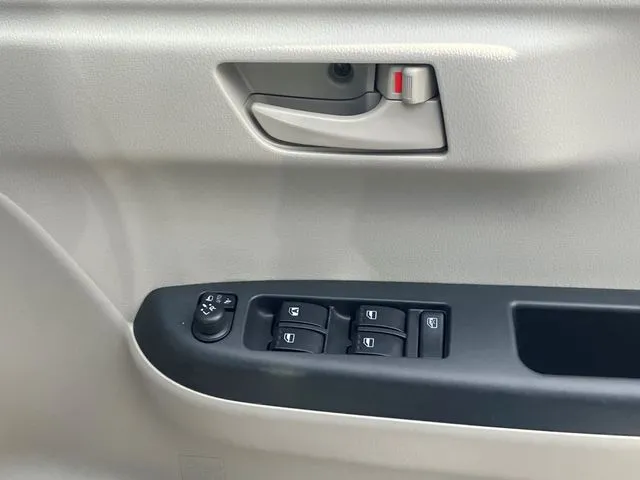 トヨタ　パッソ　４ＷＤ