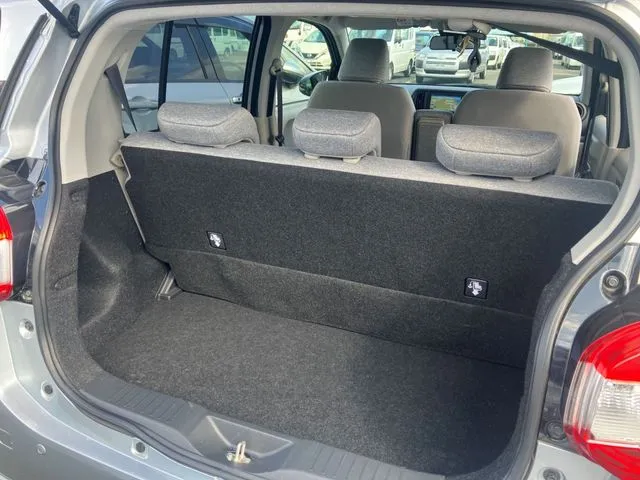 トヨタ　パッソ　４ＷＤ