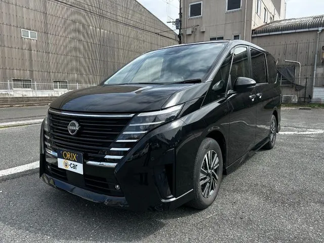 新着車両 セレナ(ニッサン)|北九州店