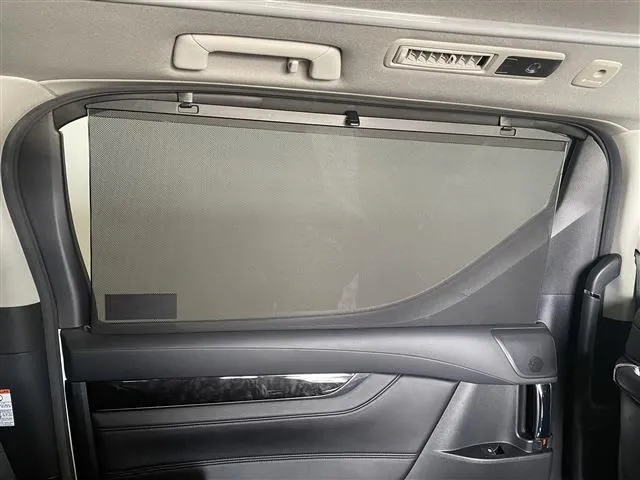 アルファード（トヨタ）の車両写真