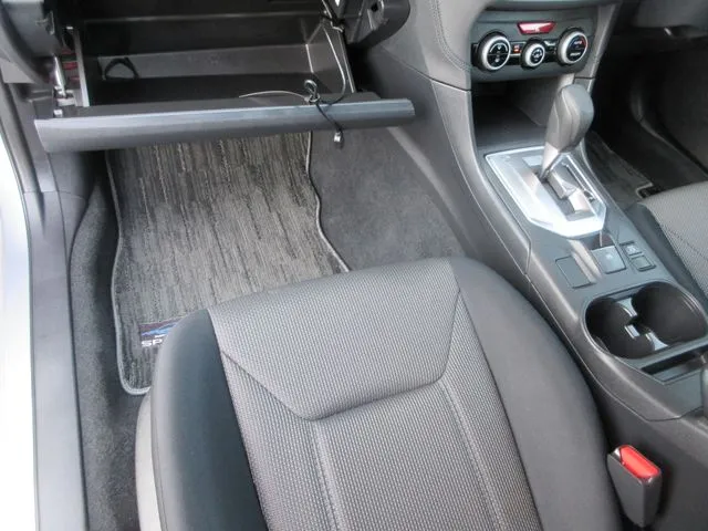 スバル インプレッサスポーツ 4WD