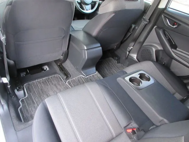 スバル インプレッサスポーツ 4WD