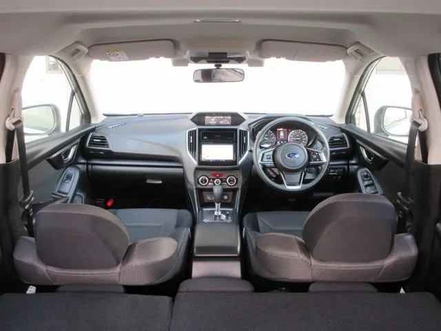 スバル インプレッサスポーツ 4WD