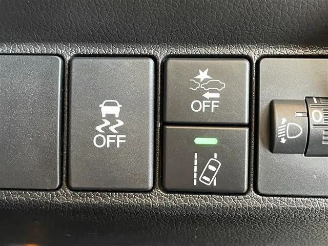 ホンダ　シャトル　ハイブリッド