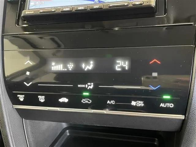 ホンダ　シャトル　ハイブリッド