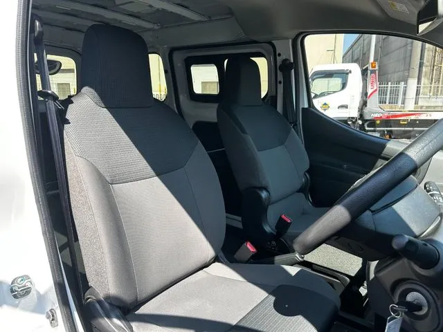 ＮＶ２００バネットバン（ニッサン）の車両写真