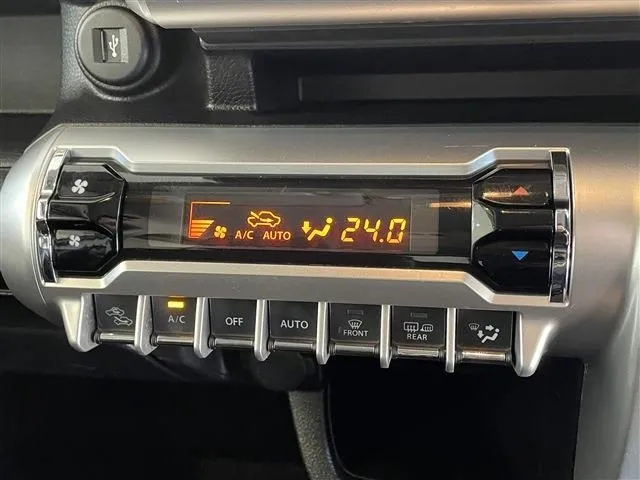 クロスビー（スズキ）の車両写真