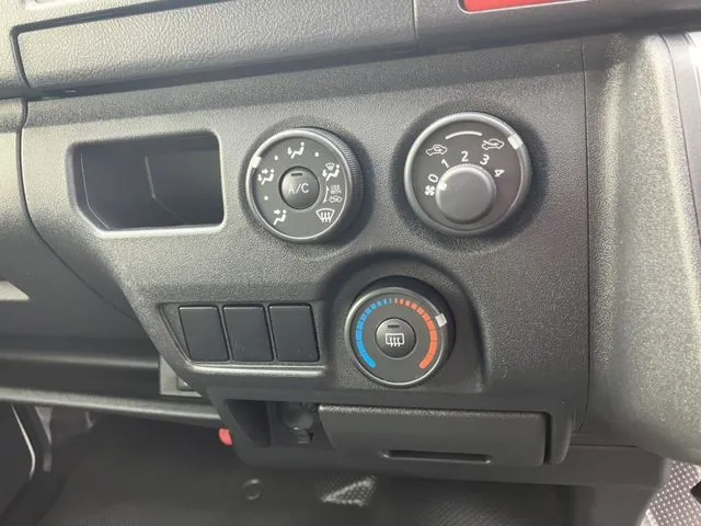 ハイエースバン　１．１５ｔ　２ＷＤ（トヨタ）の車両写真