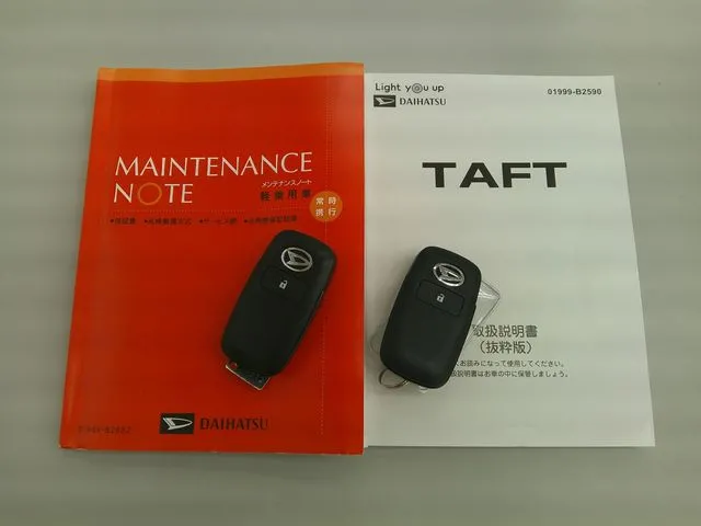 ダイハツ　タフト