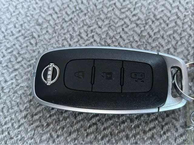 ニッサン　ルークス