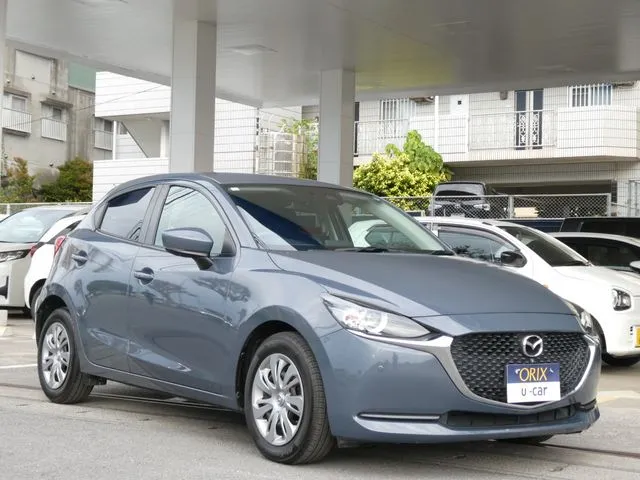 ＭＡＺＤＡ２（マツダ）の車両写真