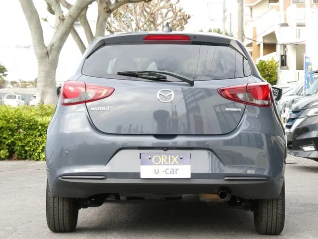 ＭＡＺＤＡ２（マツダ）の車両写真