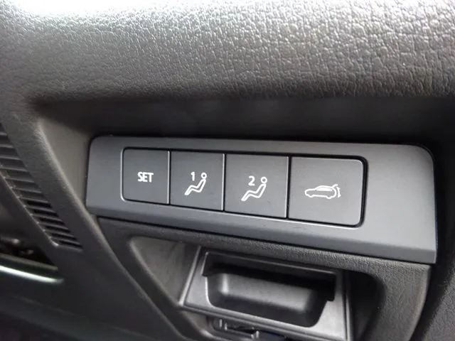 ＣＸ－３０（マツダ）の車両写真