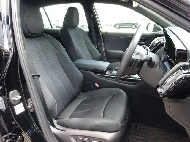 クラウン　セダン（トヨタ）の車両写真