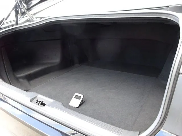 クラウン　セダン（トヨタ）の車両写真