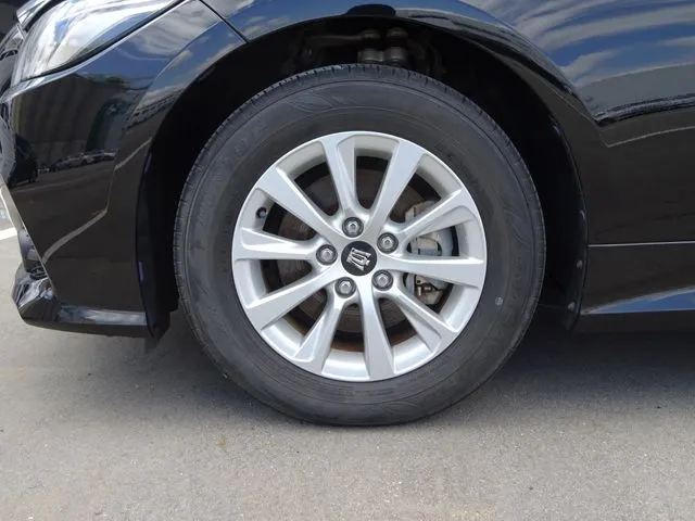 クラウン　セダン（トヨタ）の車両写真