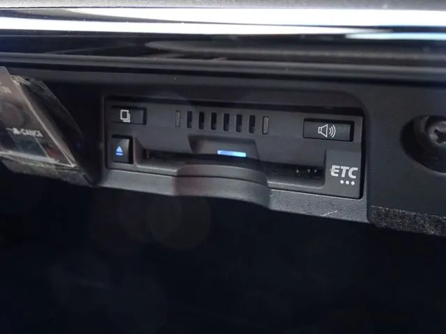 クラウン　セダン（トヨタ）の車両写真