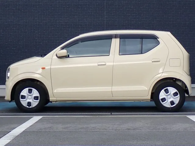 アルト（スズキ）の車両写真