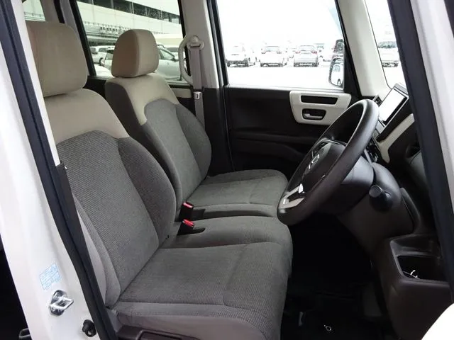 Ｎ　ＢＯＸ（ホンダ）の車両写真