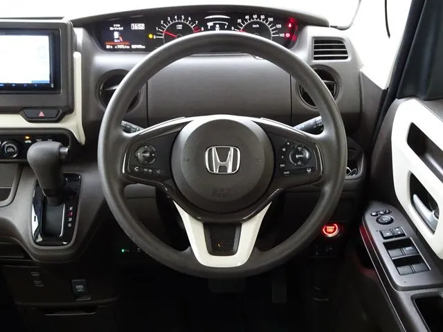Ｎ　ＢＯＸ（ホンダ）の車両写真