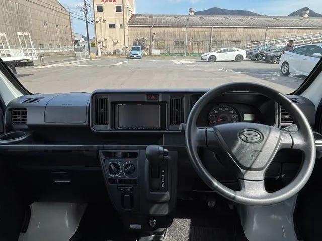 ダイハツ　ハイゼットカーゴ