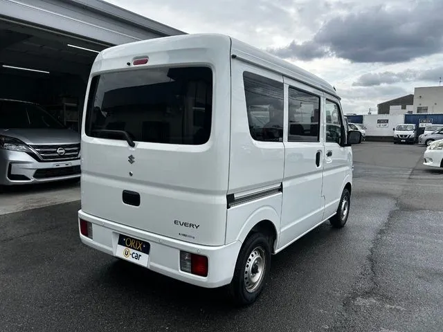 スズキ　エブリイバン