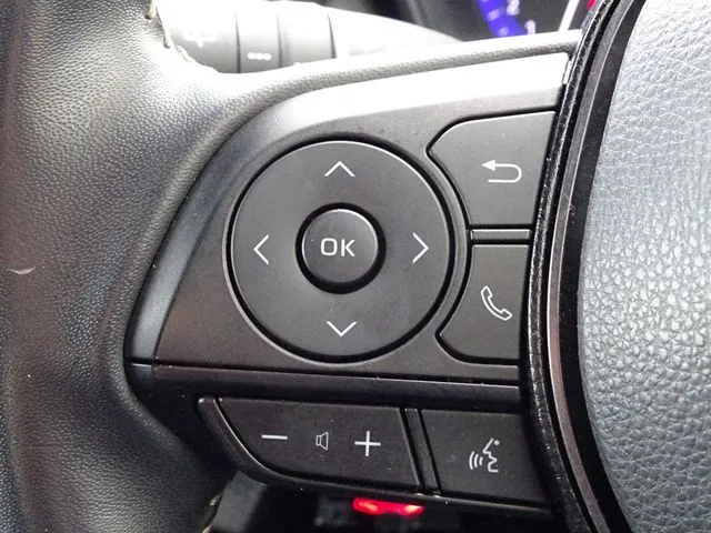 カローラ　ツーリング　ハイブリッド（トヨタ）の車両写真