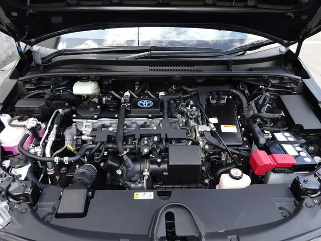 カローラ　ツーリング　ハイブリッド（トヨタ）の車両写真