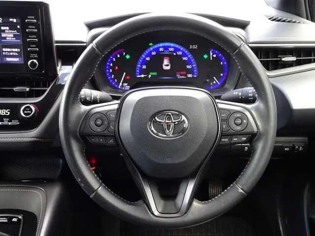 カローラ　ツーリング　ハイブリッド（トヨタ）の車両写真