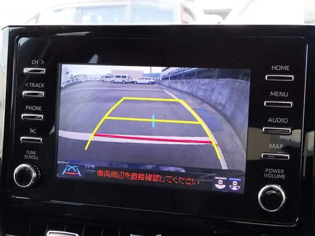 カローラ　ツーリング　ハイブリッド（トヨタ）の車両写真