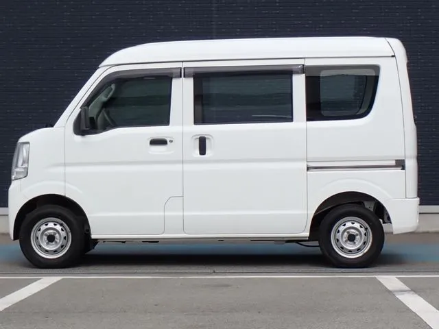 エブリイバン　４ＷＤ（スズキ）の車両写真